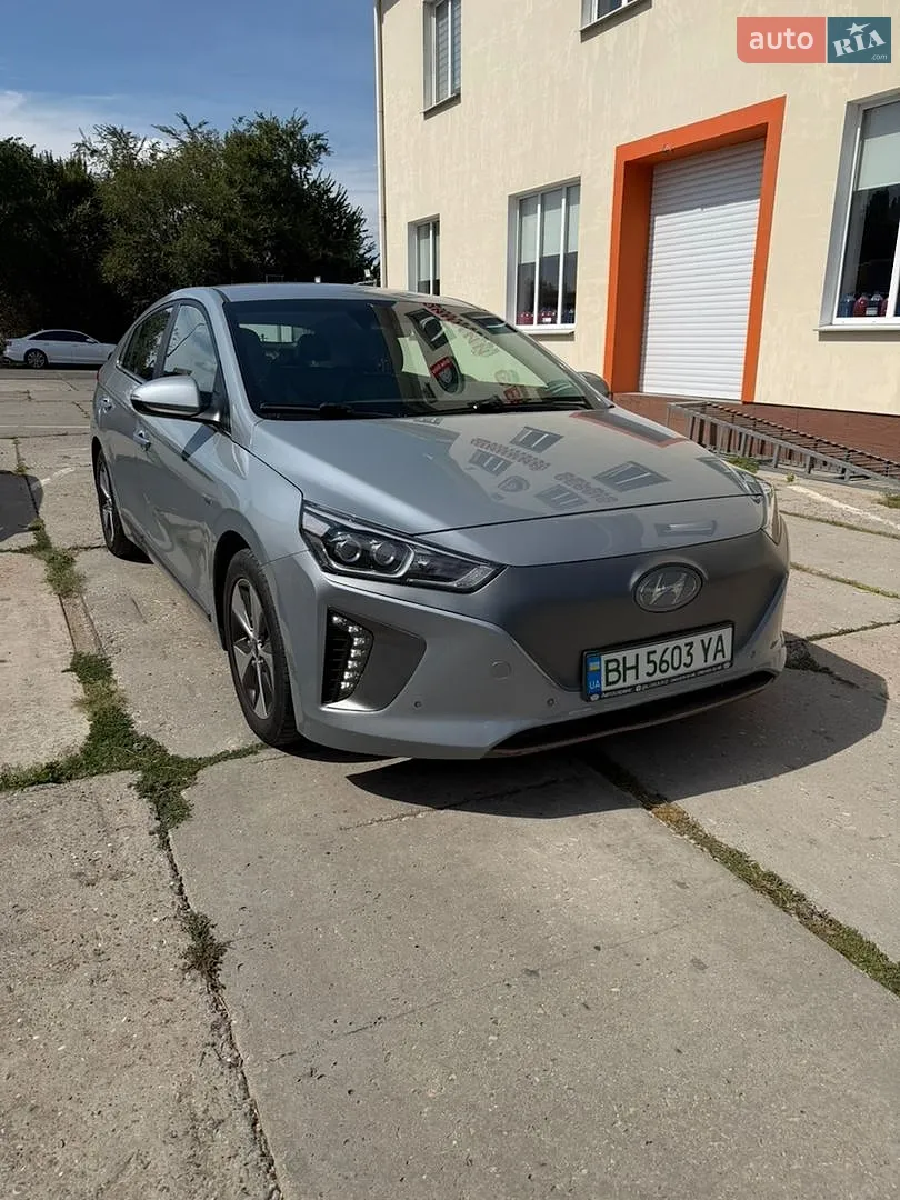 Hyundai Ioniq, 2016