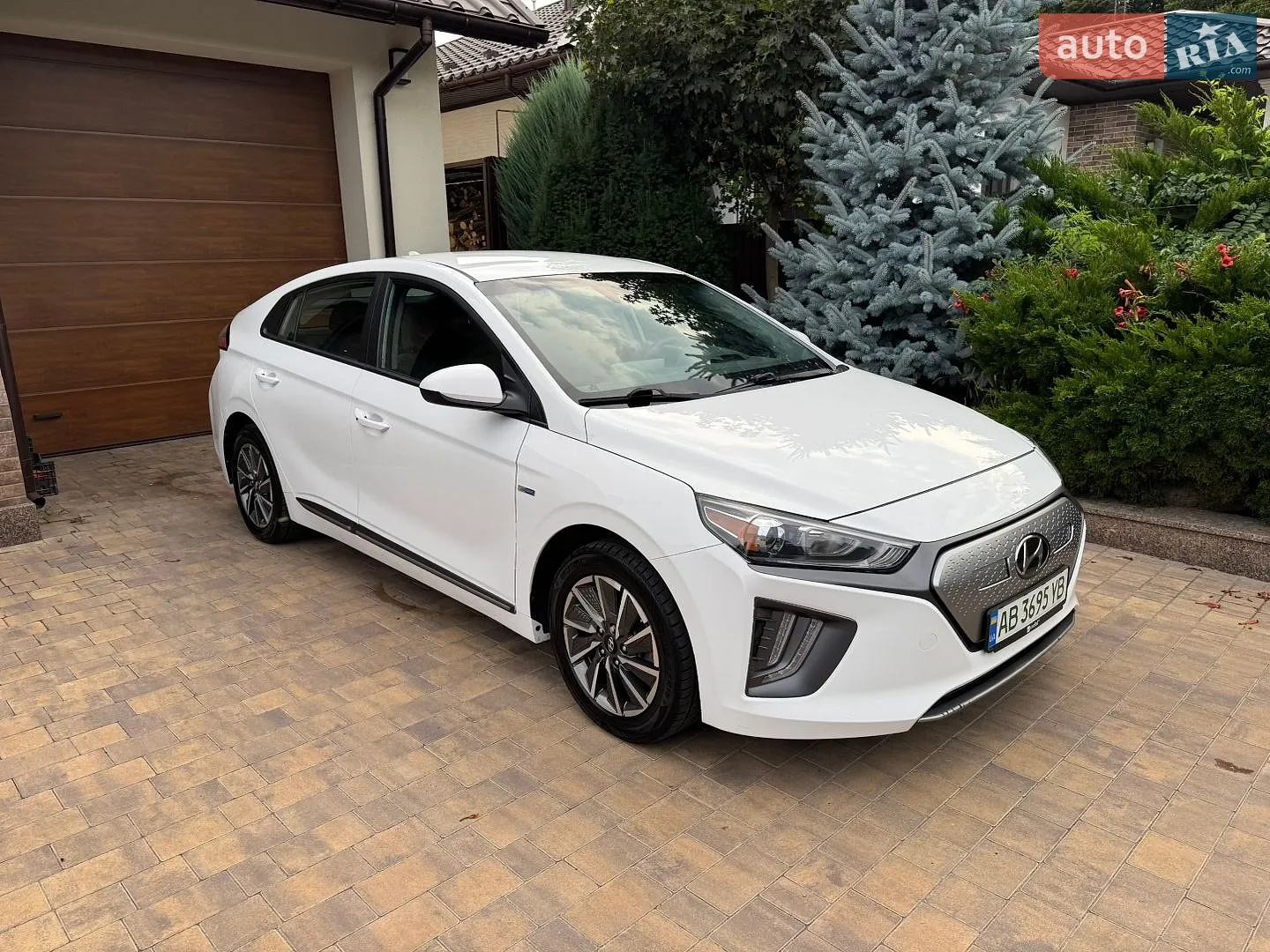 Hyundai Ioniq, 2020