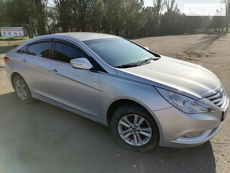 Hyundai Sonata, 2010