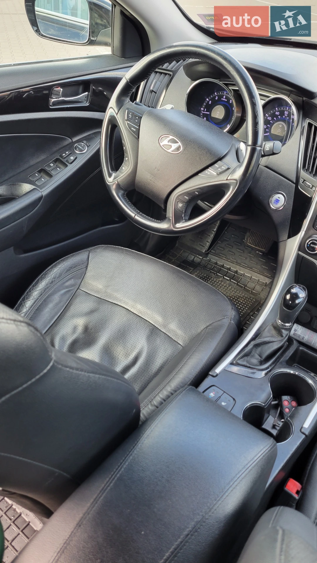 Hyundai Sonata 2013 — 1