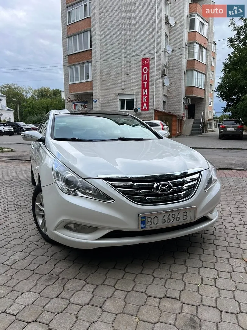 Hyundai Sonata, 2010