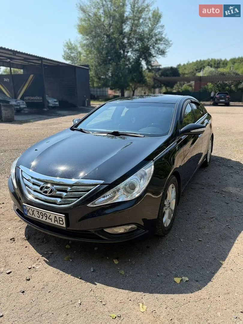 Hyundai Sonata, 2010