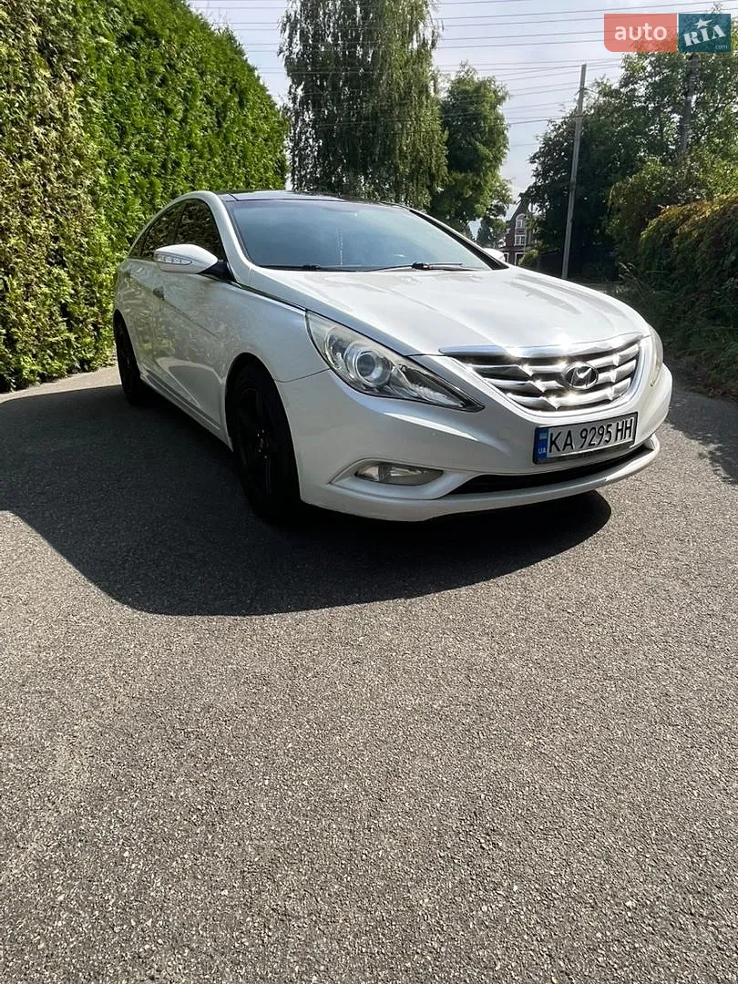 Hyundai Sonata, 2010