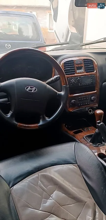 Hyundai Sonata, 2003