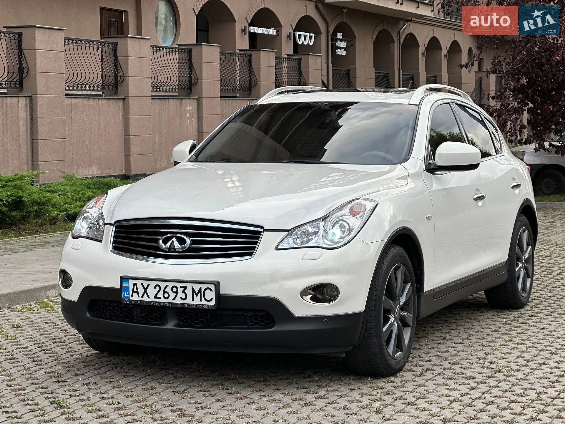 Infiniti EX 25, 2011