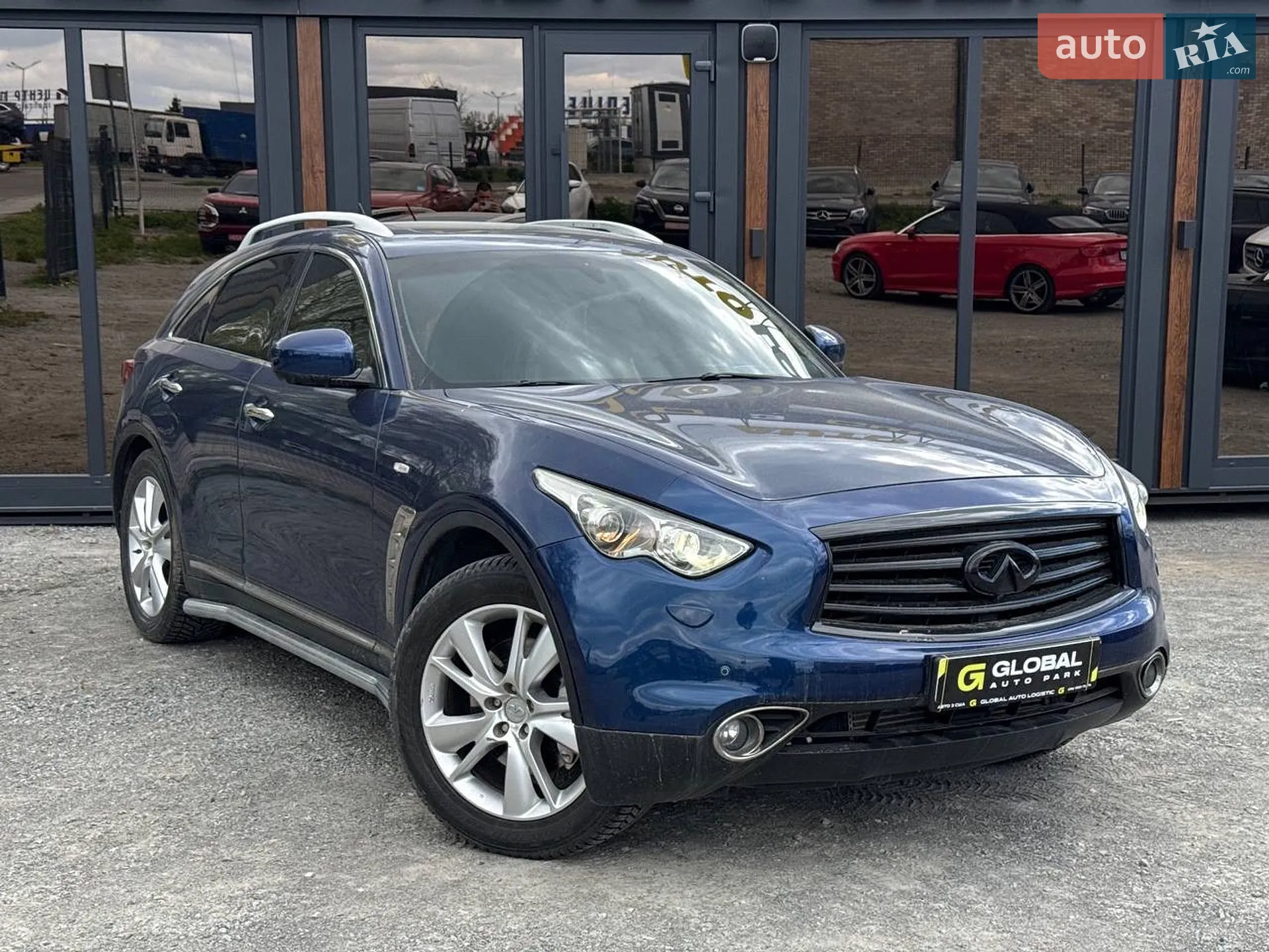 Infiniti FX 30, 2012