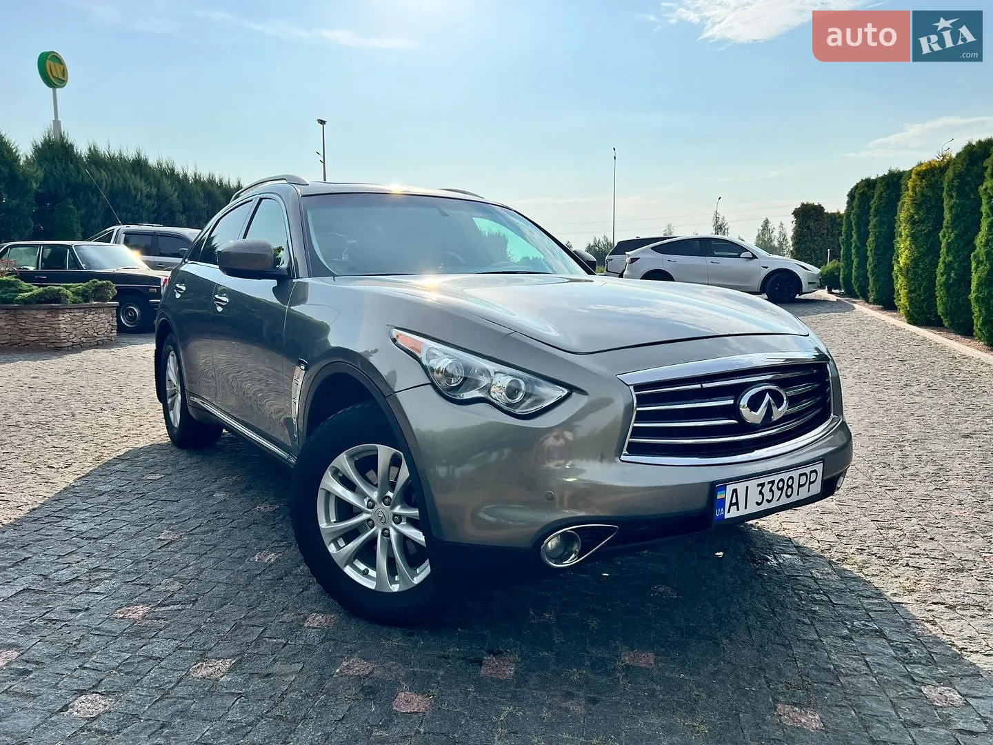Infiniti FX 35, 2011