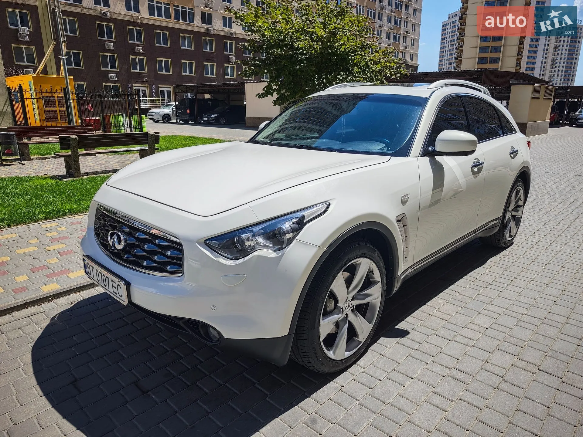 Infiniti FX 37, 2011