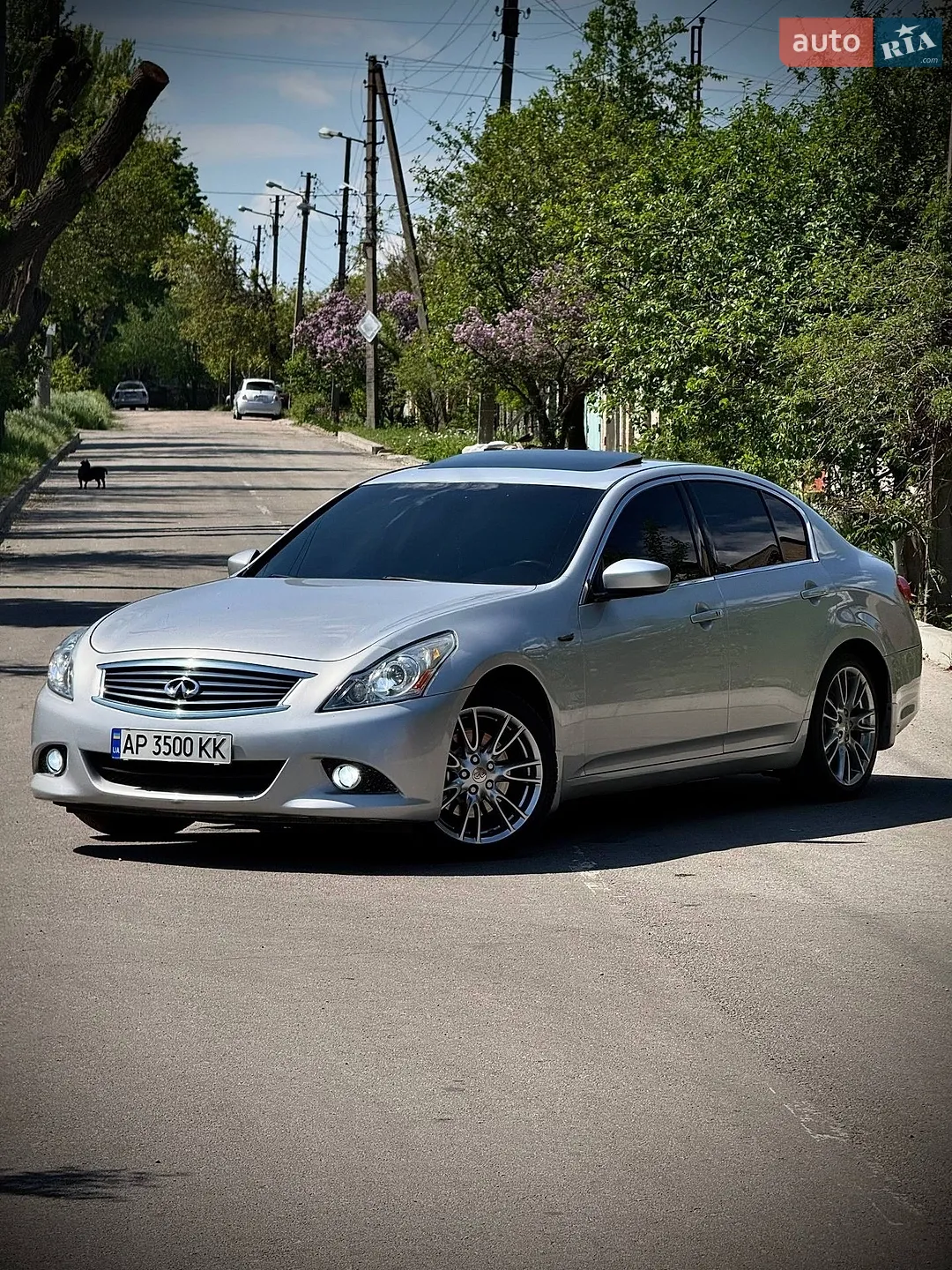 Infiniti G25, 2011