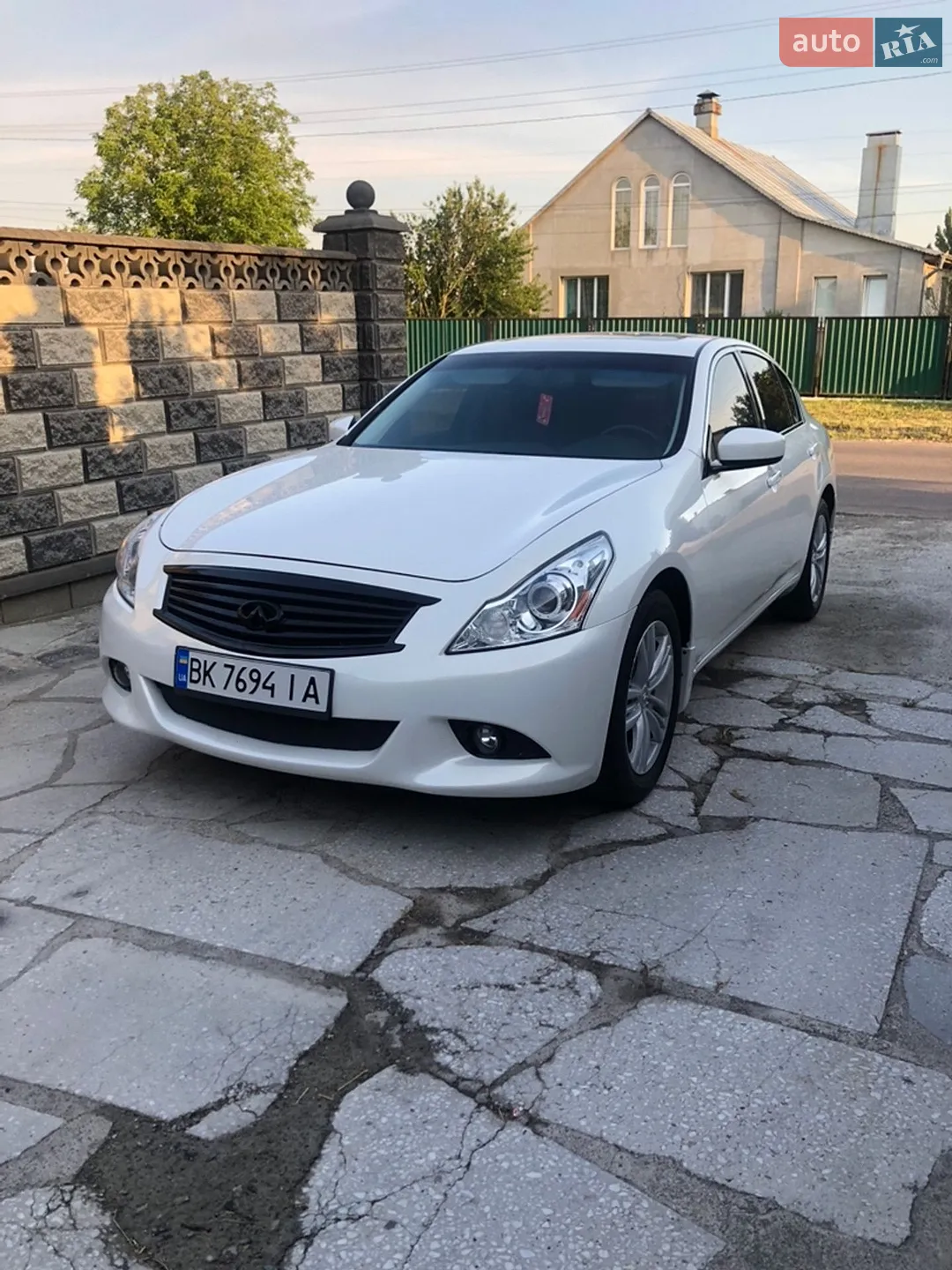 Infiniti G25, 2011