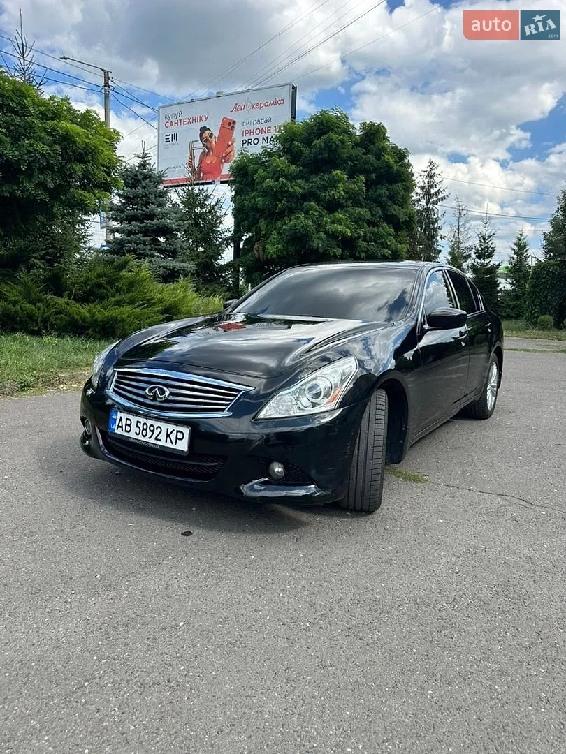Infiniti G25, 2010