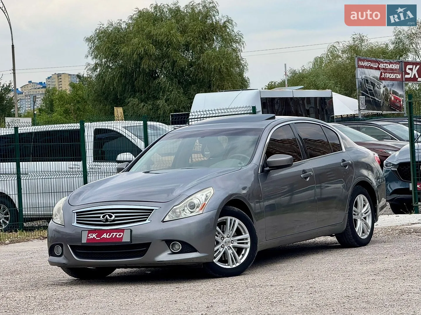 Infiniti G25, 2011