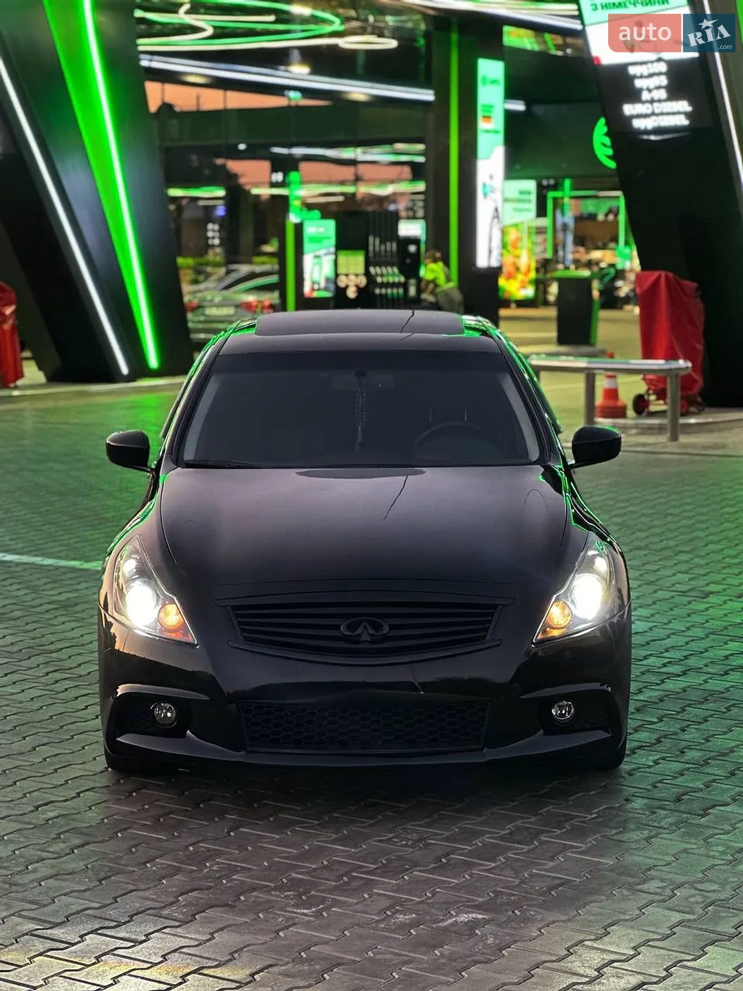 Infiniti G37, 2012