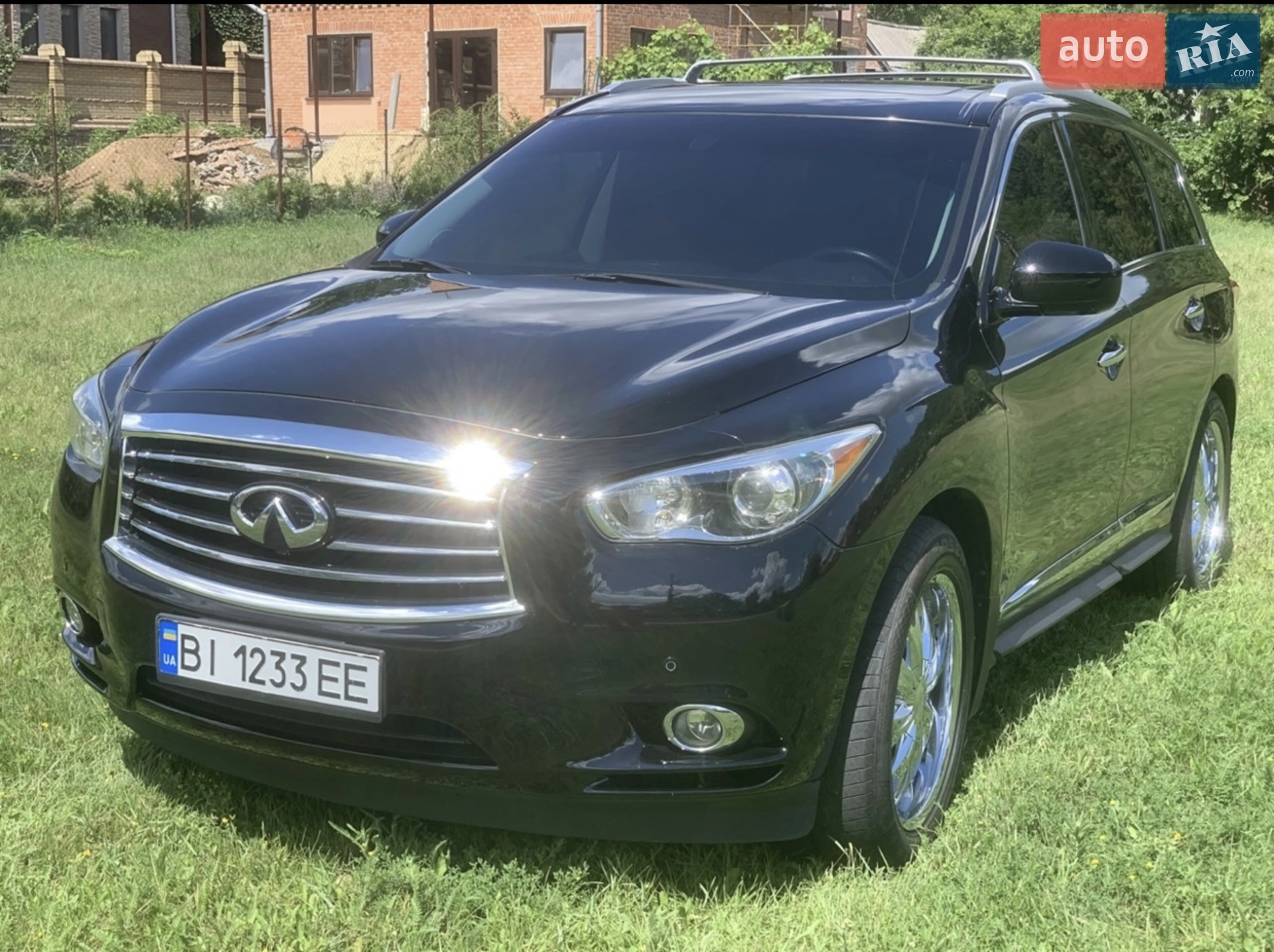 Infiniti JX35, 2013