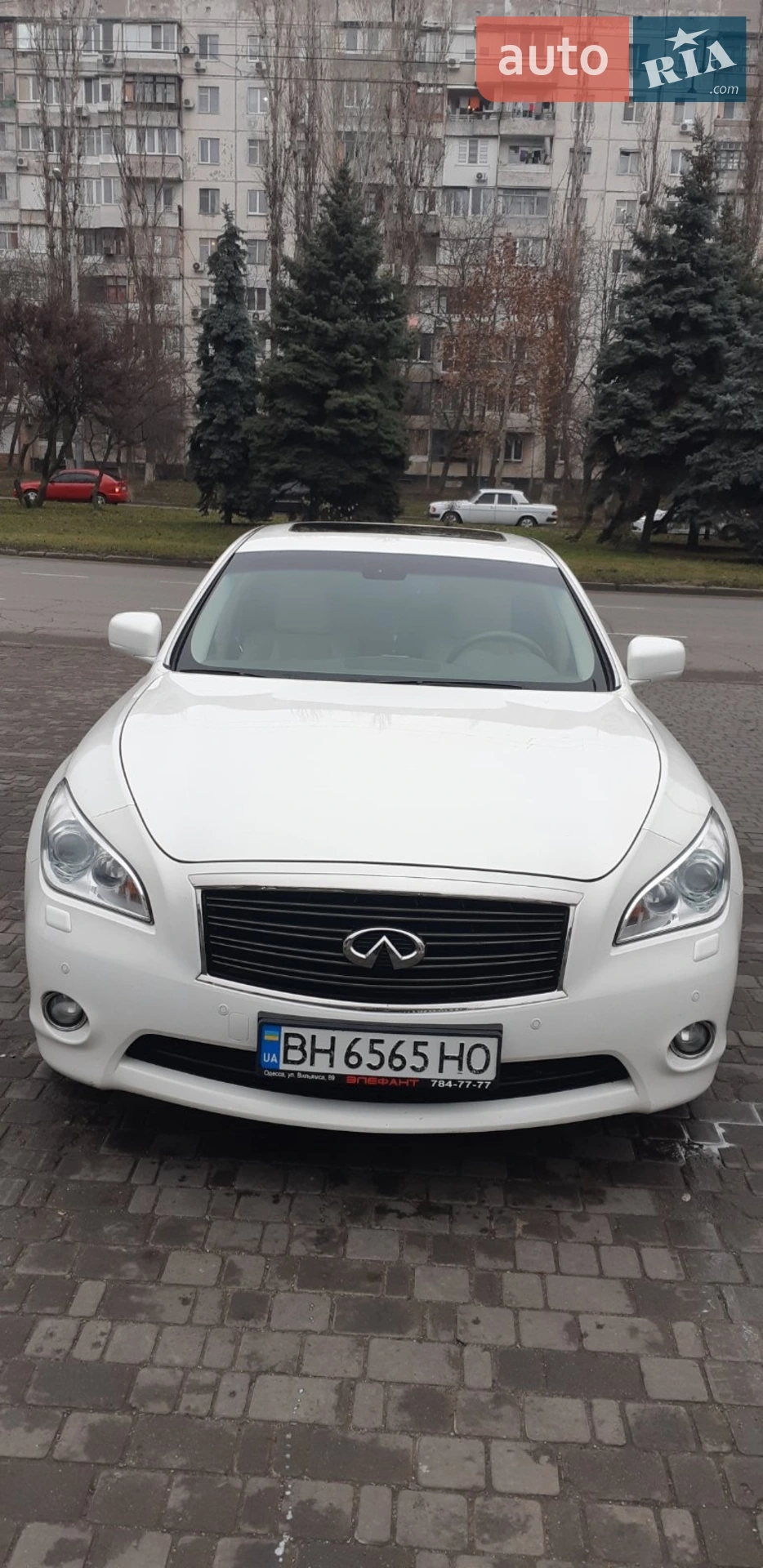 Infiniti M37, 2011