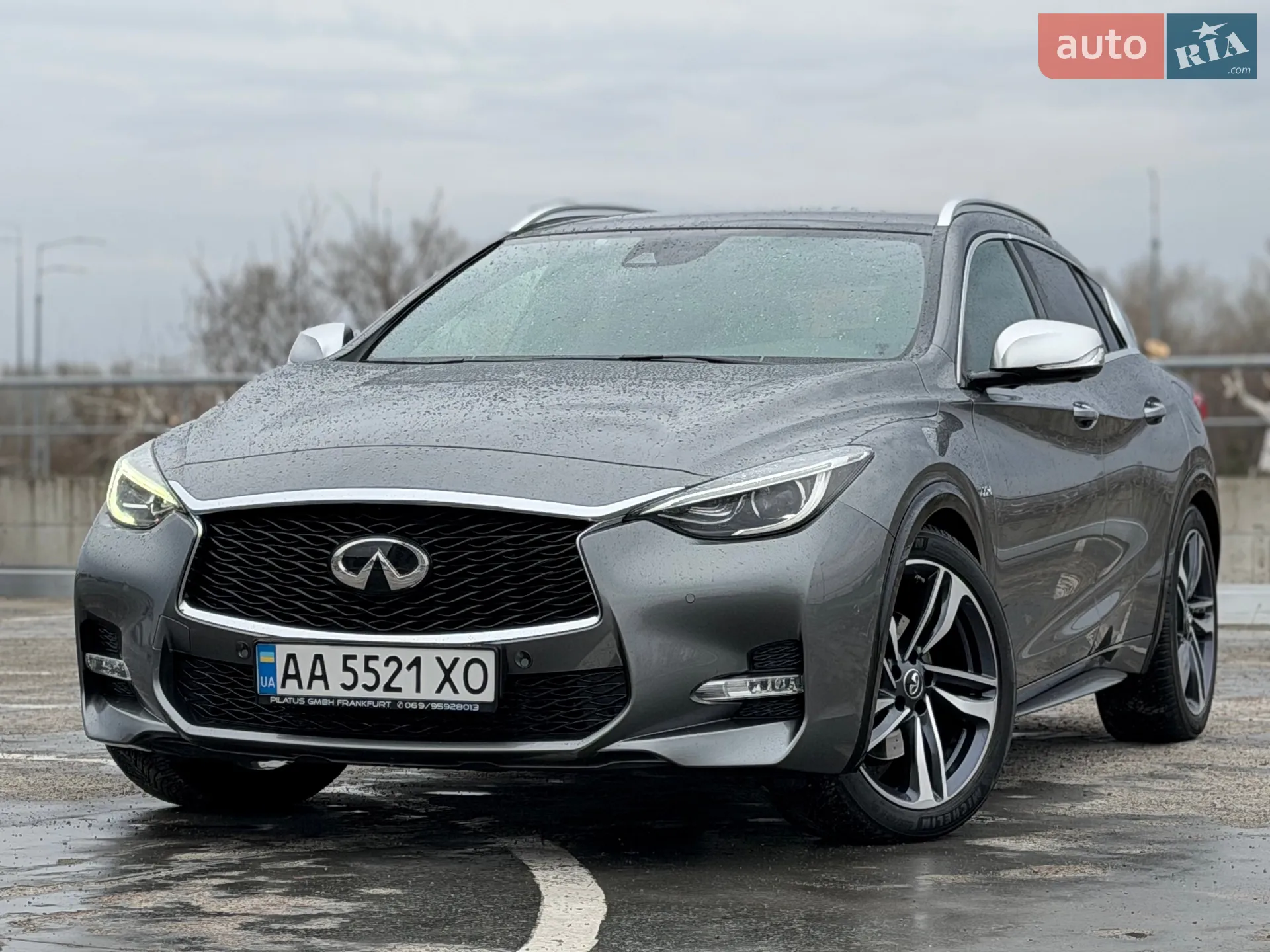 Infiniti Q30, 2016