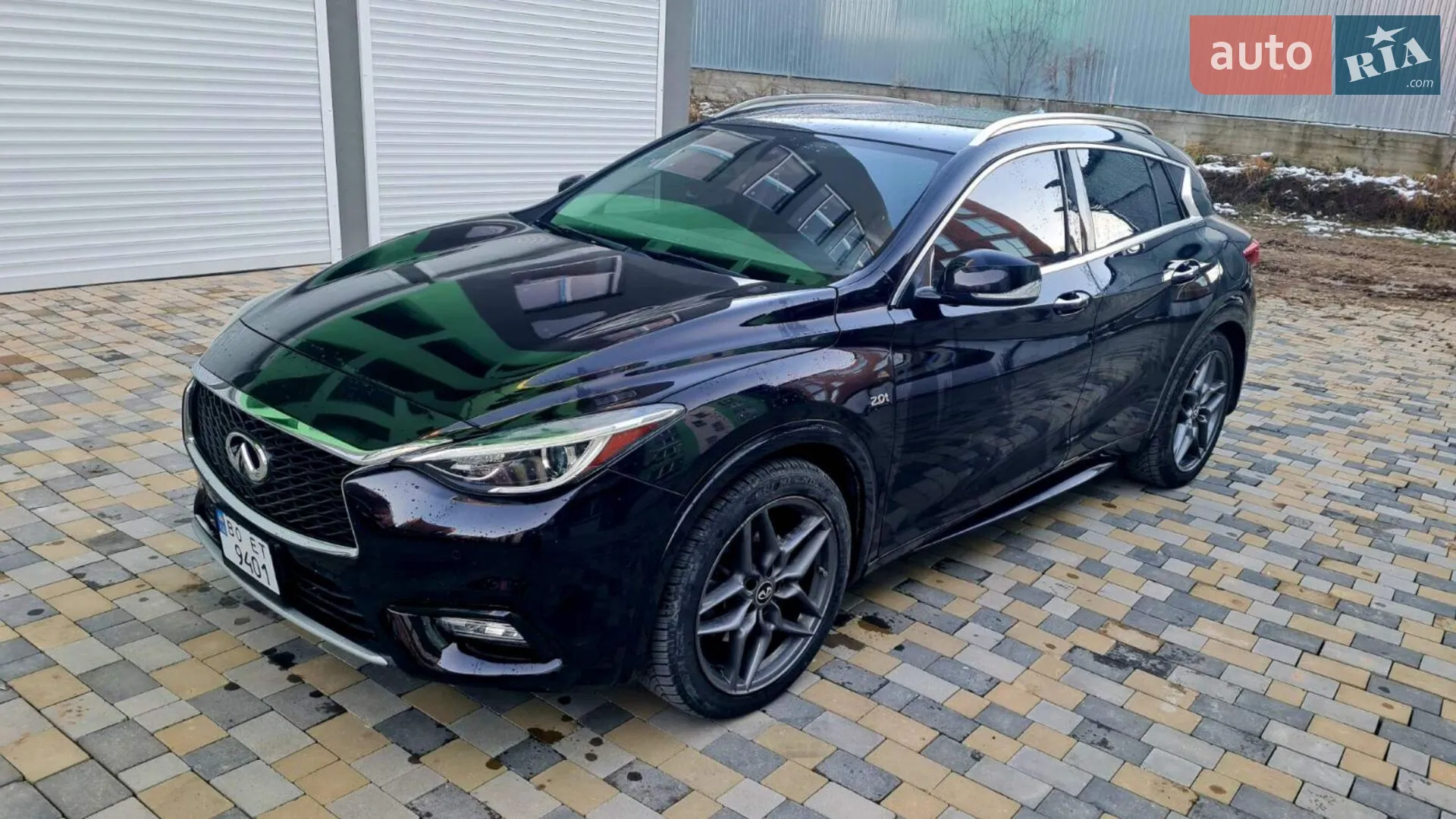 Infiniti QX30, 2016