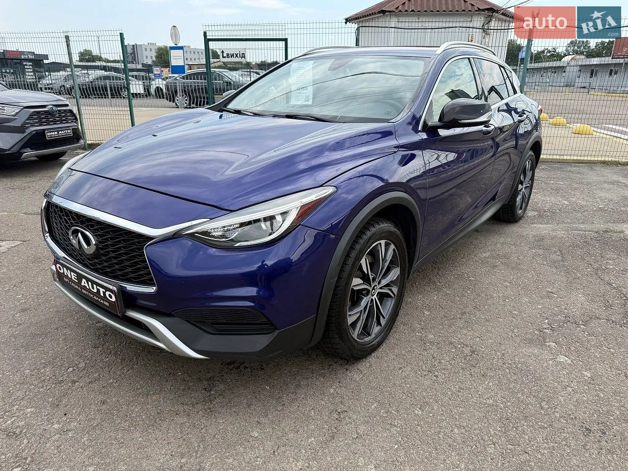 Infiniti QX30, 2017