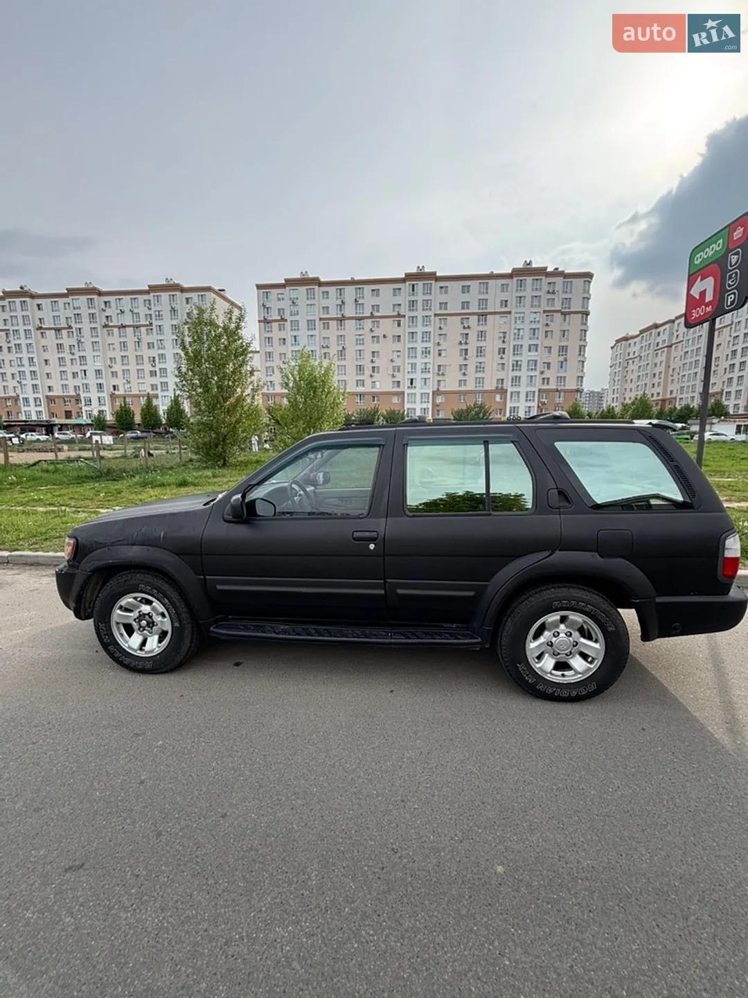 Infiniti QX4, 1998