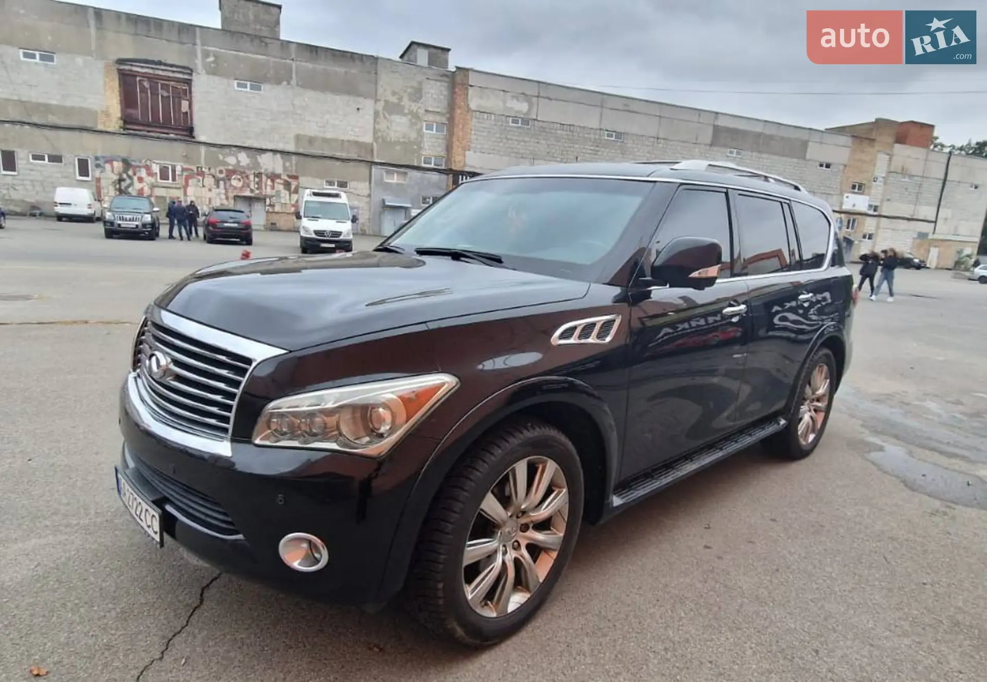 Infiniti QX56, 2013