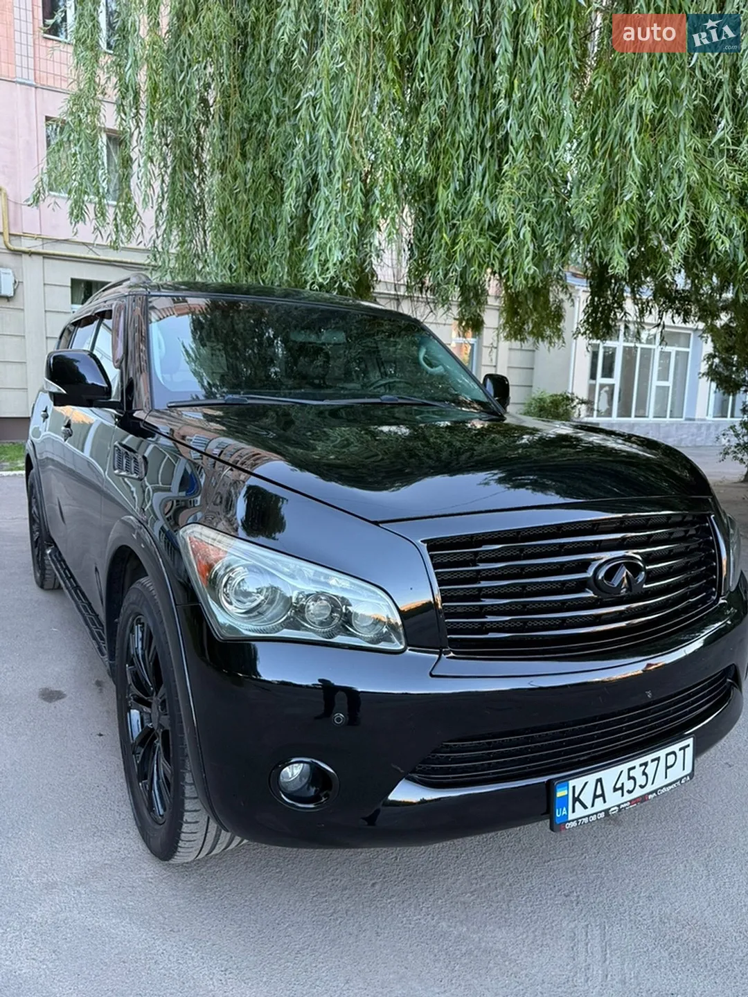 Infiniti QX56, 2011