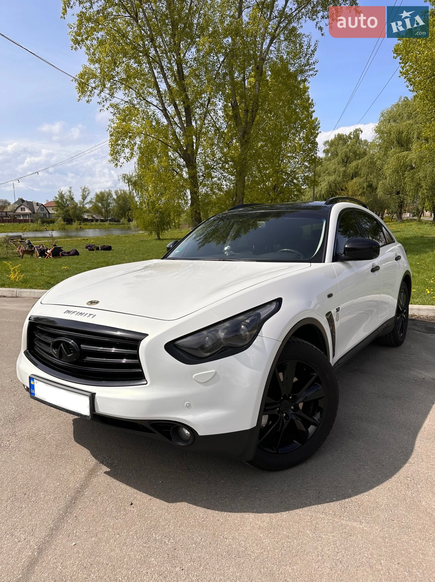 Infiniti QX70, 2013
