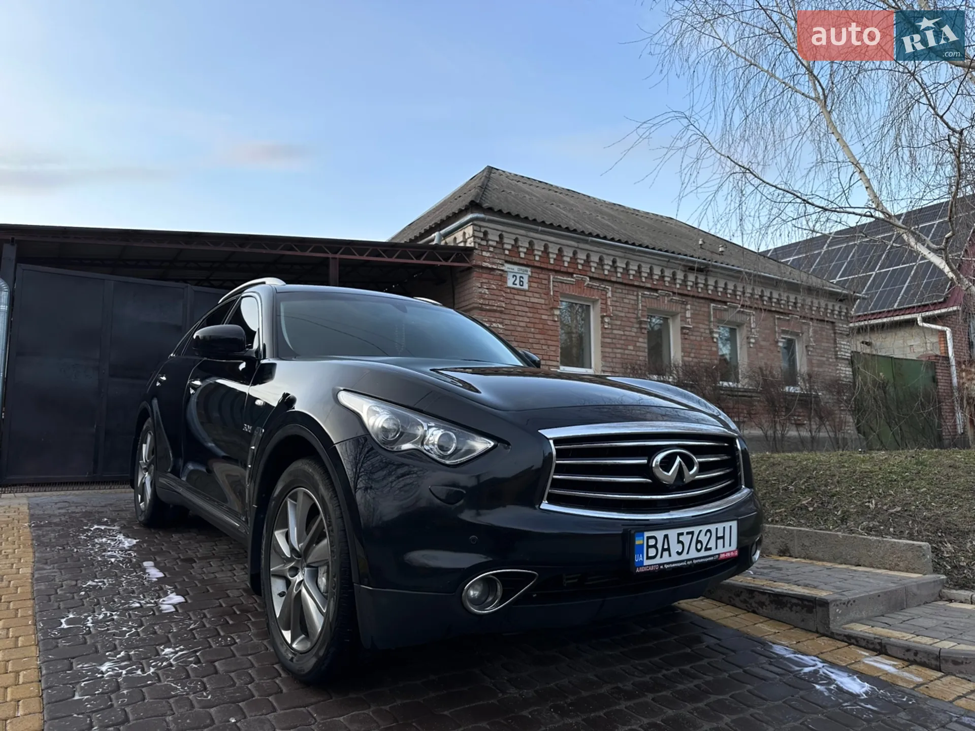 Infiniti QX70, 2013