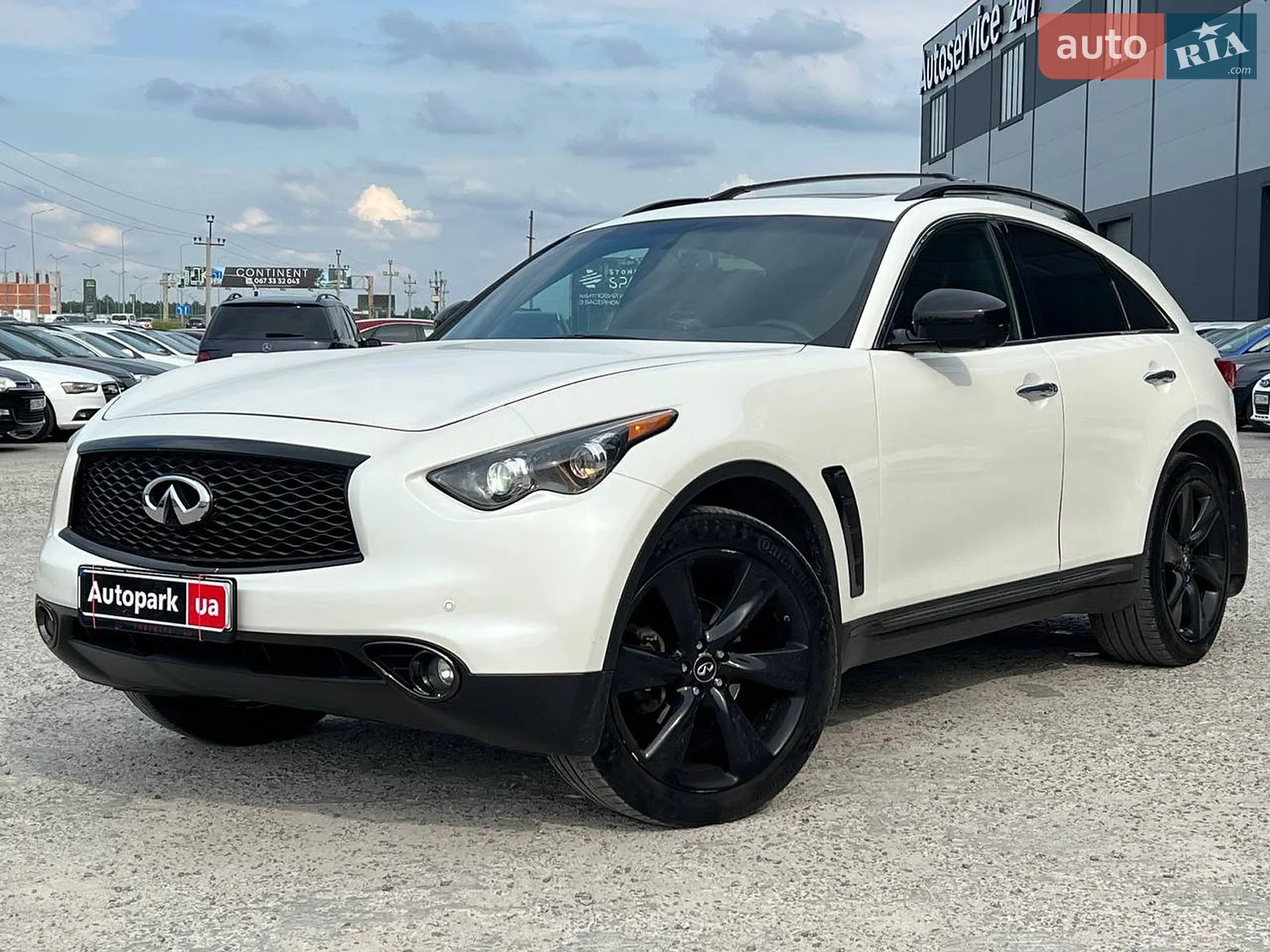 Infiniti QX70, 2016