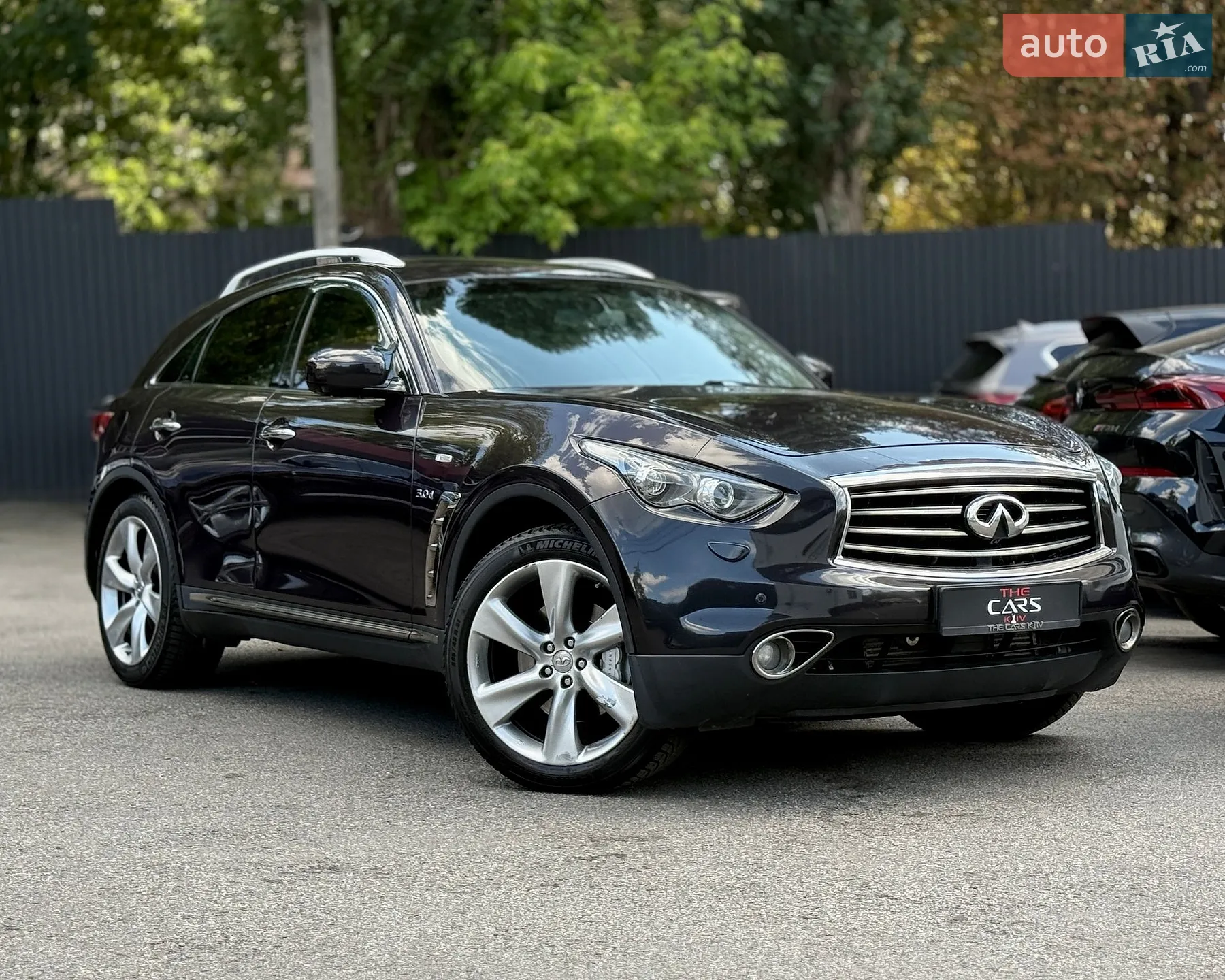Infiniti QX70, 2013