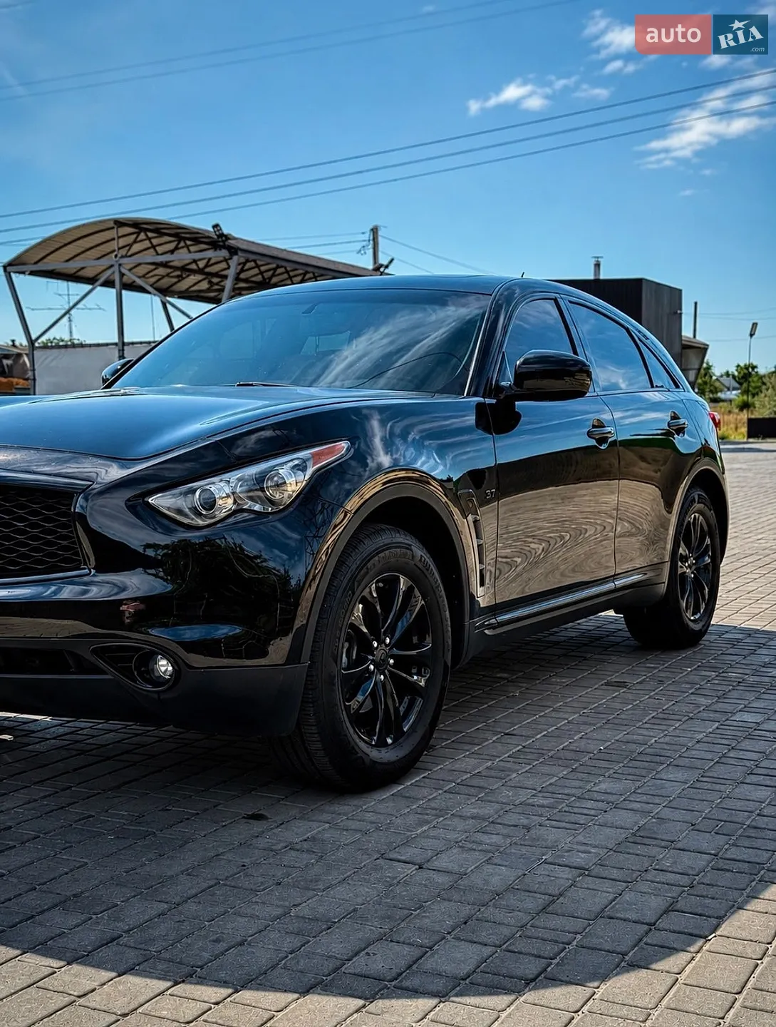 Infiniti QX70, 2017