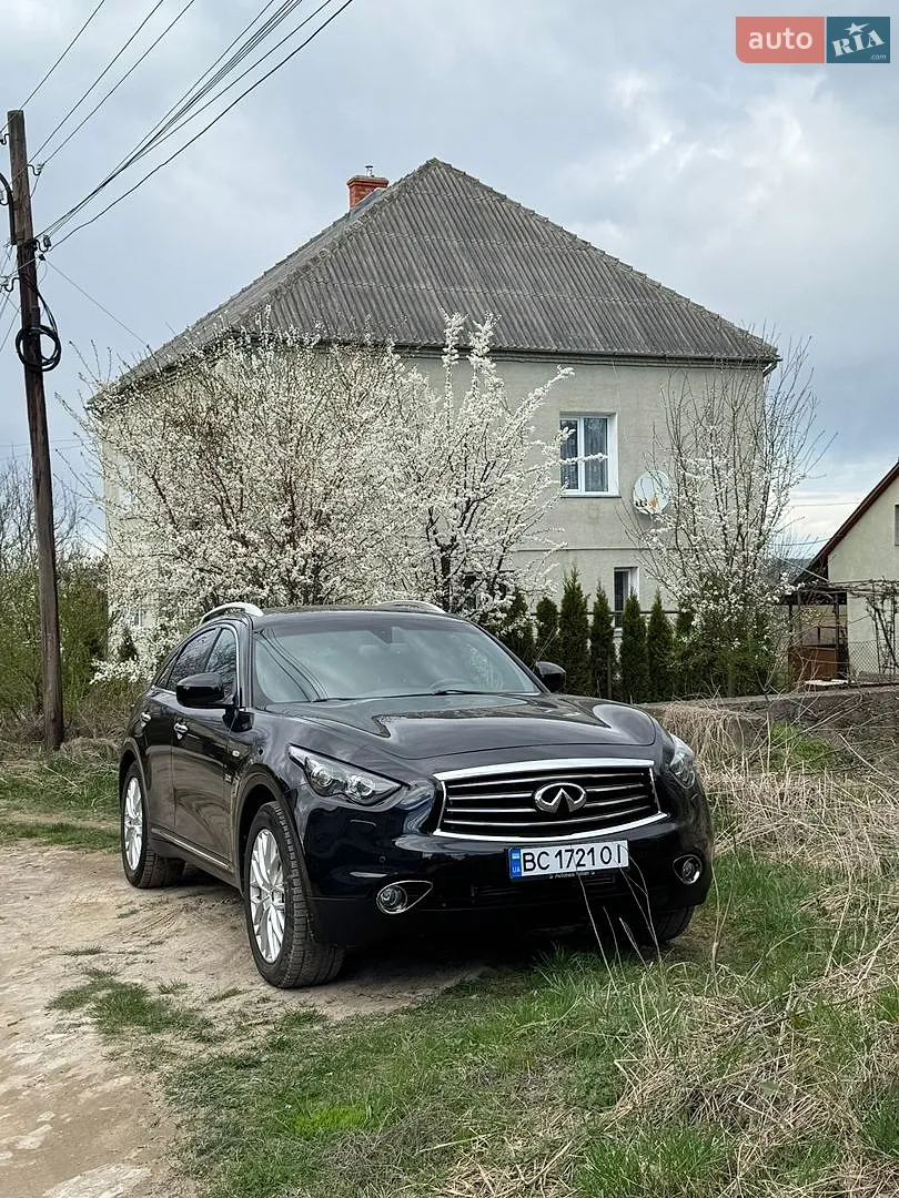 Infiniti QX70, 2014