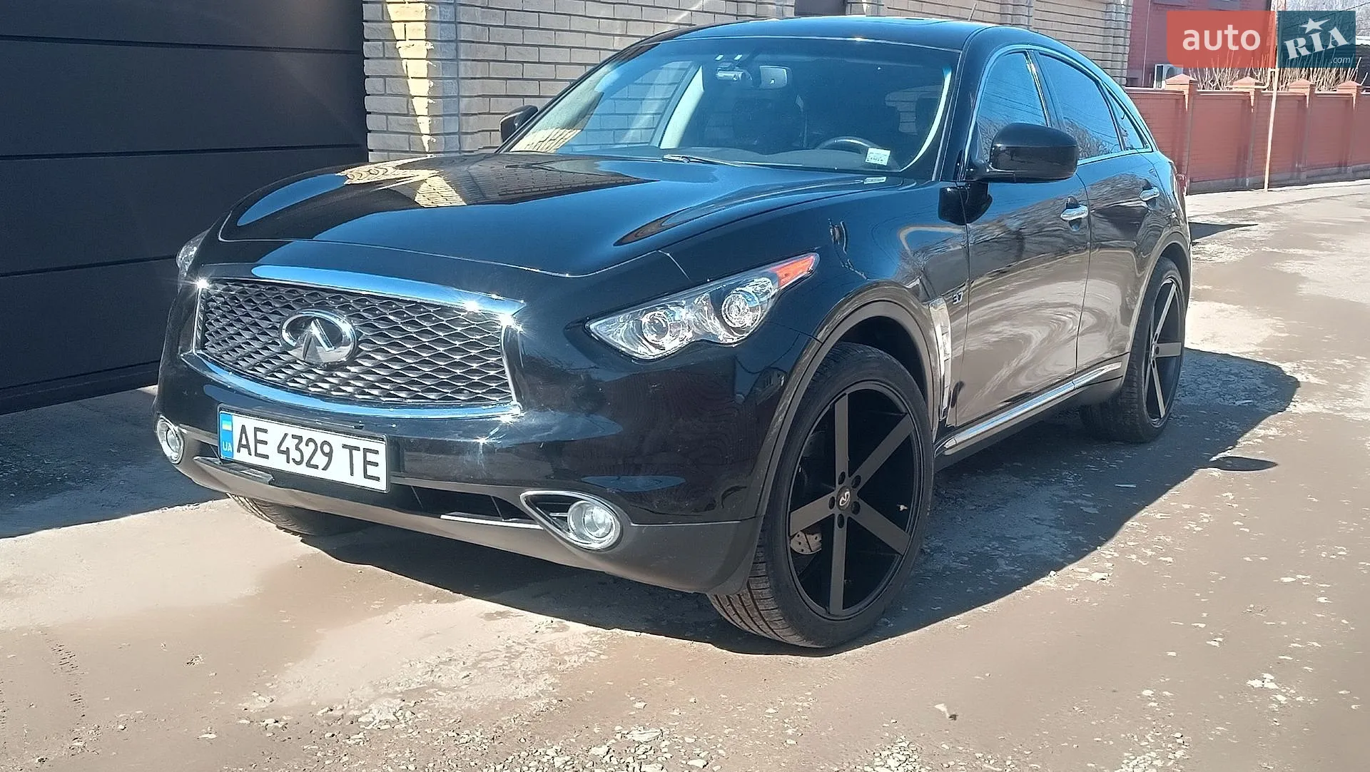 Infiniti QX70, 2016
