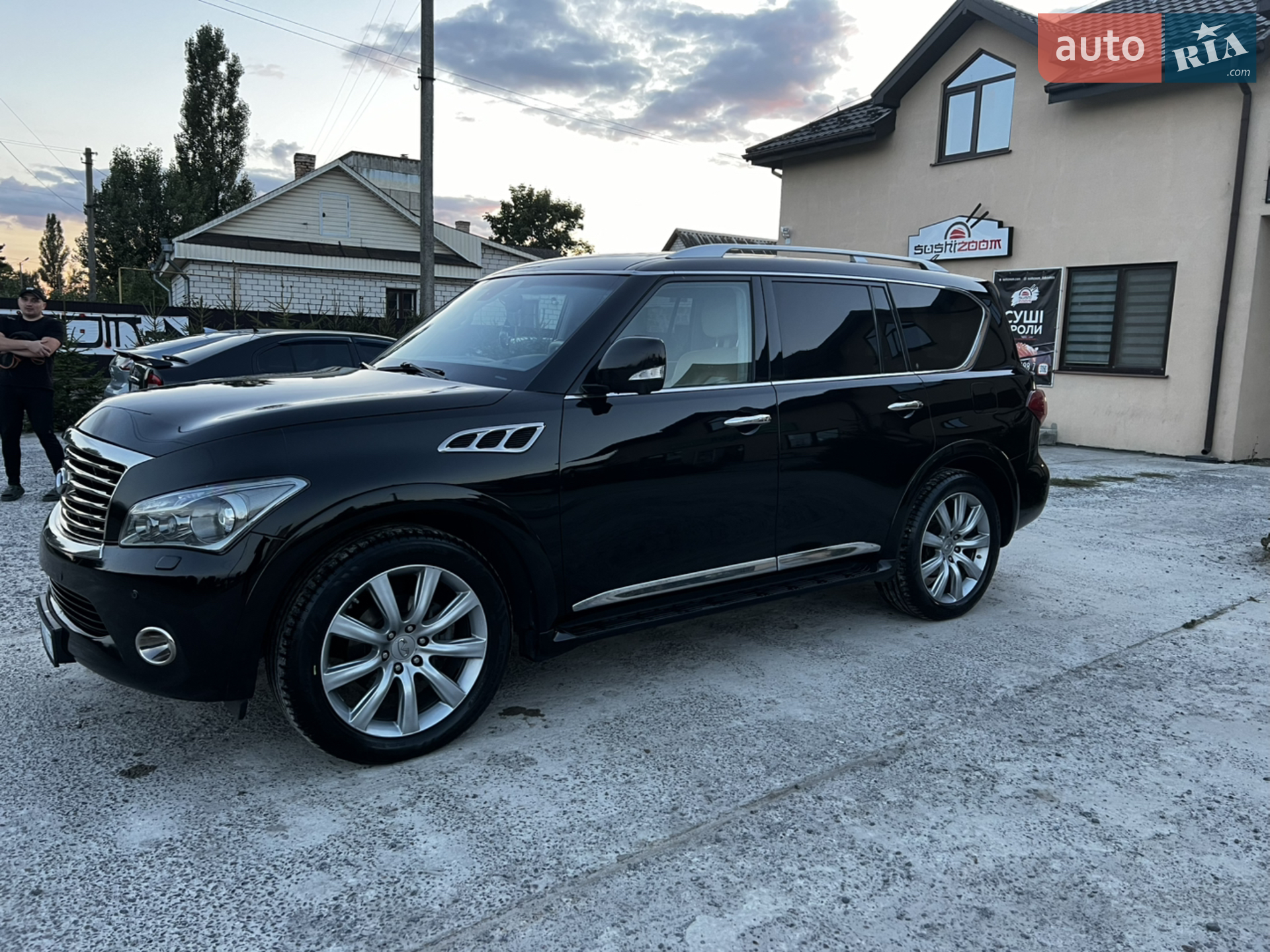 Infiniti QX80, 2013
