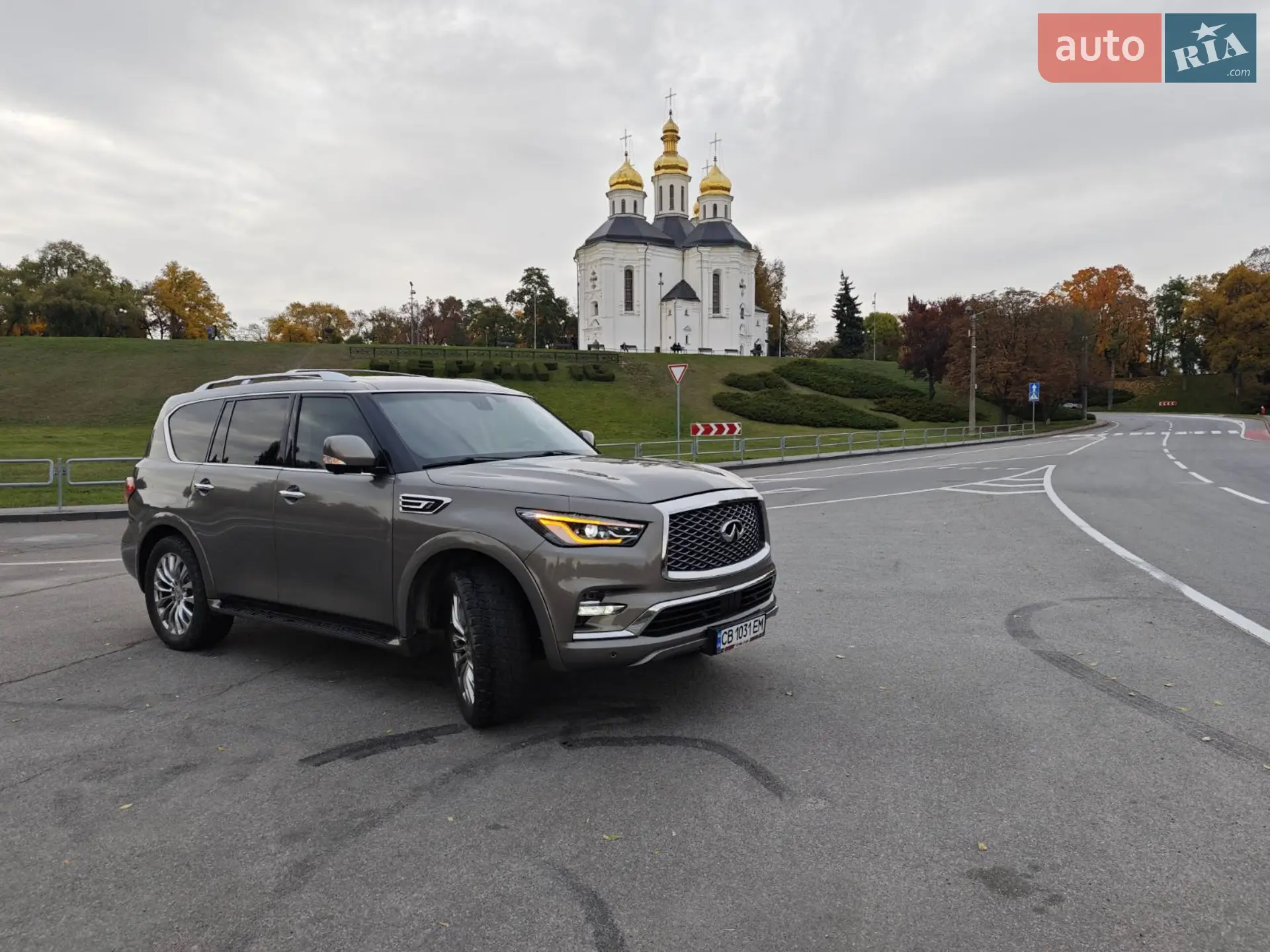Infiniti QX80, 2016