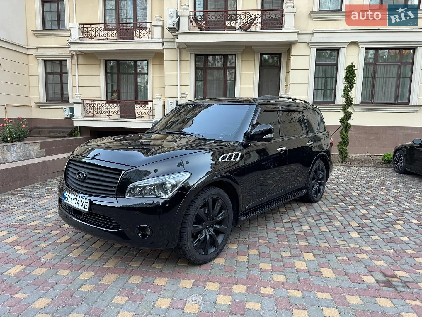 Infiniti QX80, 2014