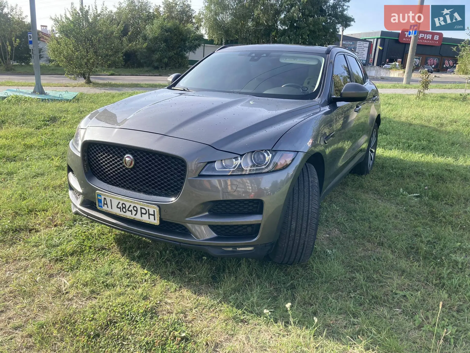 Jaguar F-Pace, 2016