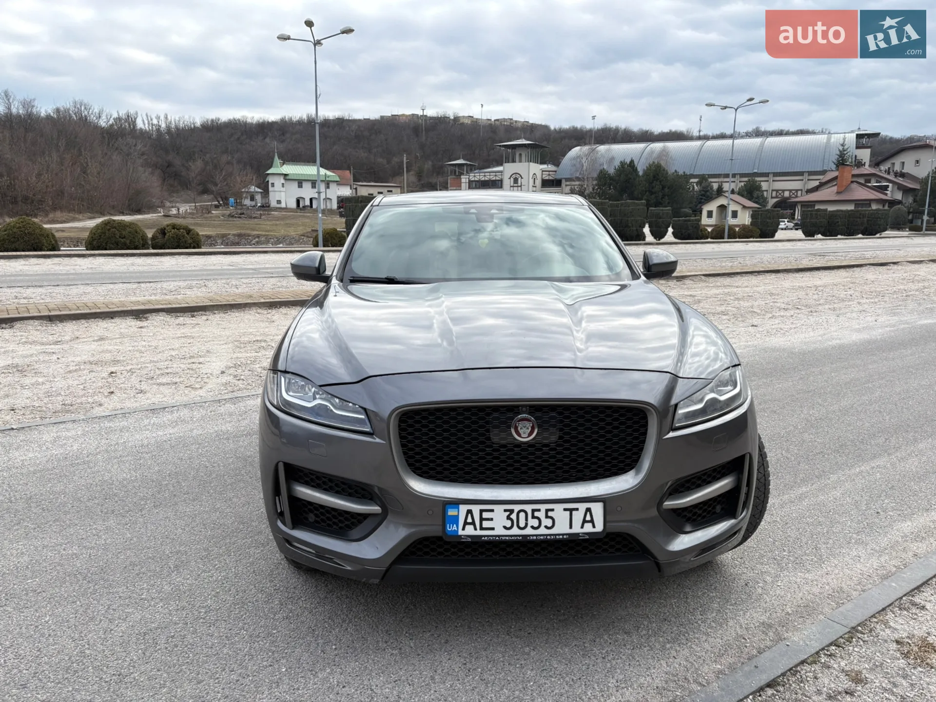 Jaguar F-Pace, 2016