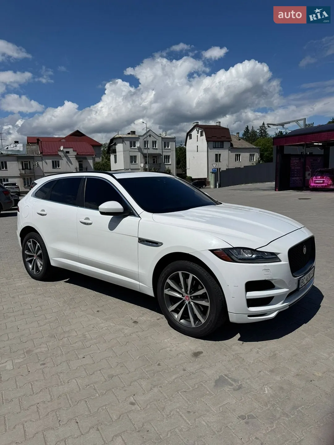 Jaguar F-Pace, 2016