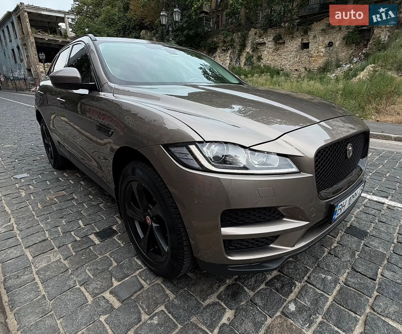 Jaguar F-Pace, 2016