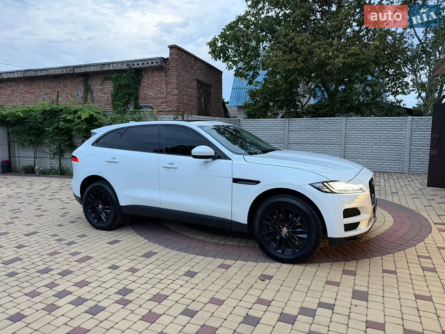 Jaguar F-Pace, 2018