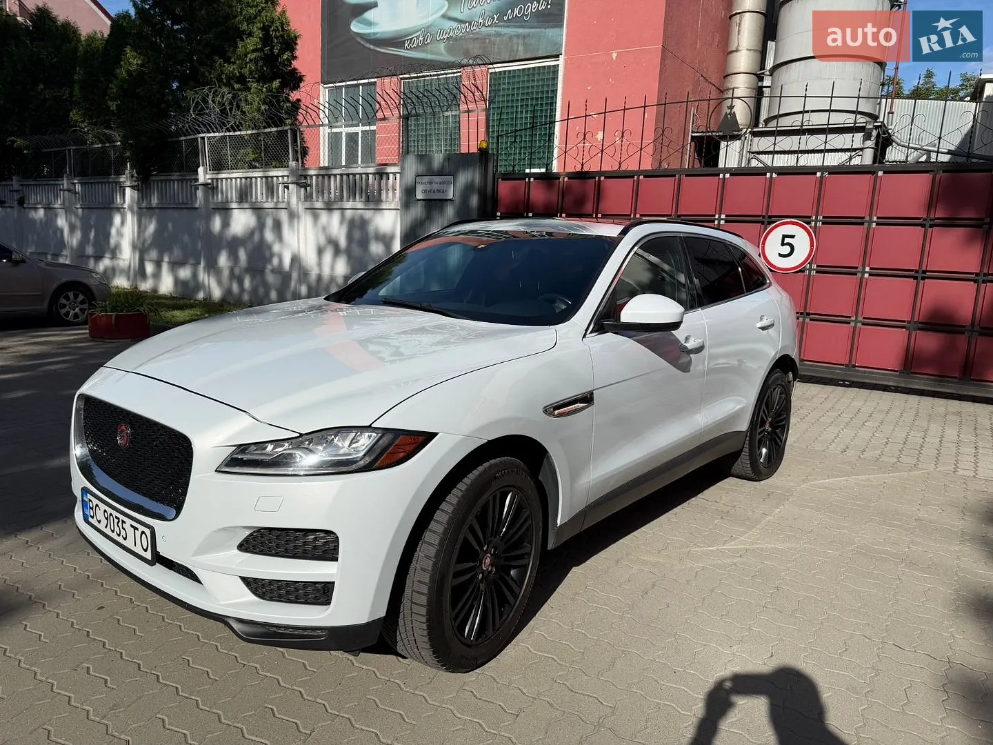 Jaguar F-Pace, 2017