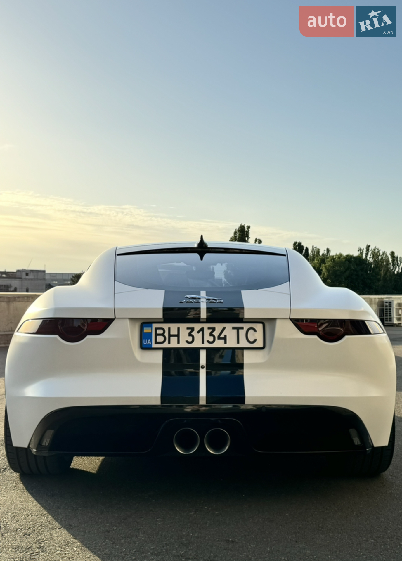 Jaguar F-Type, 2014