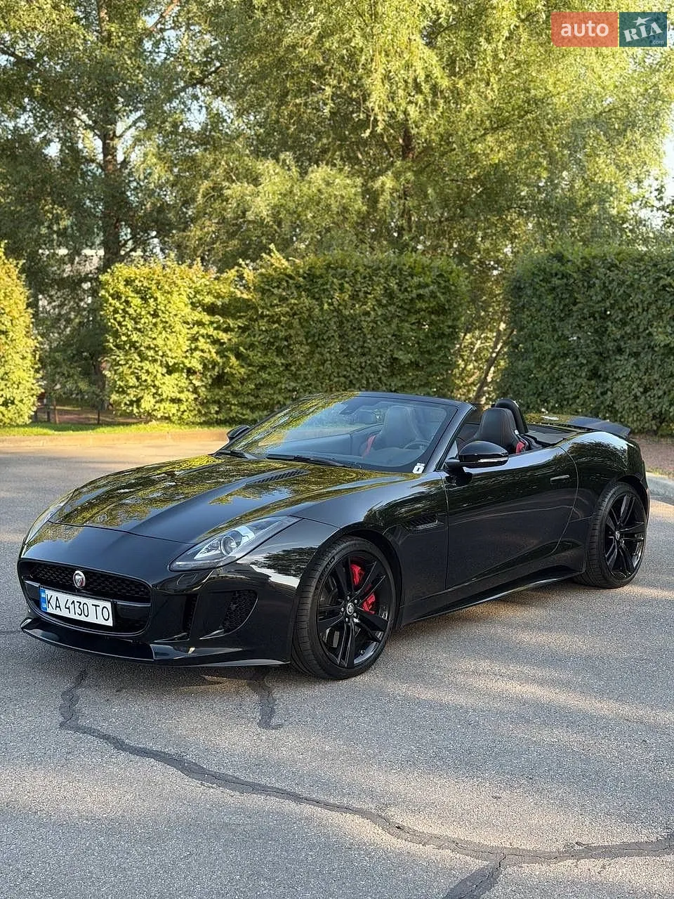 Jaguar F-Type, 2013