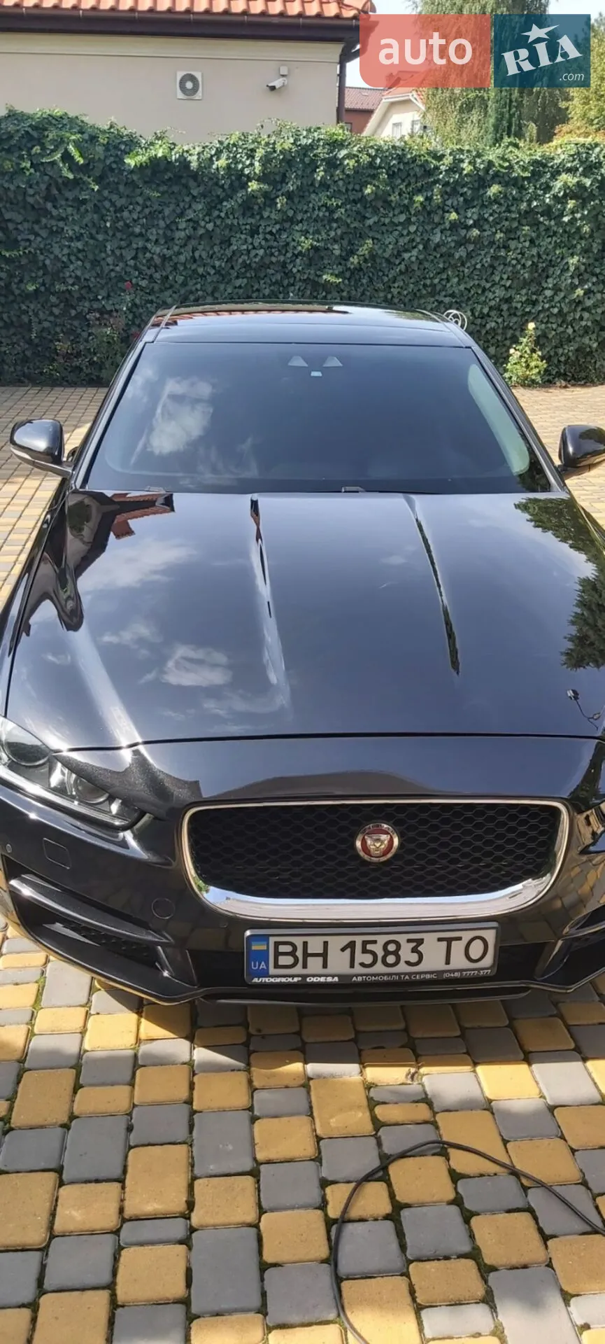 Jaguar XE, 2016