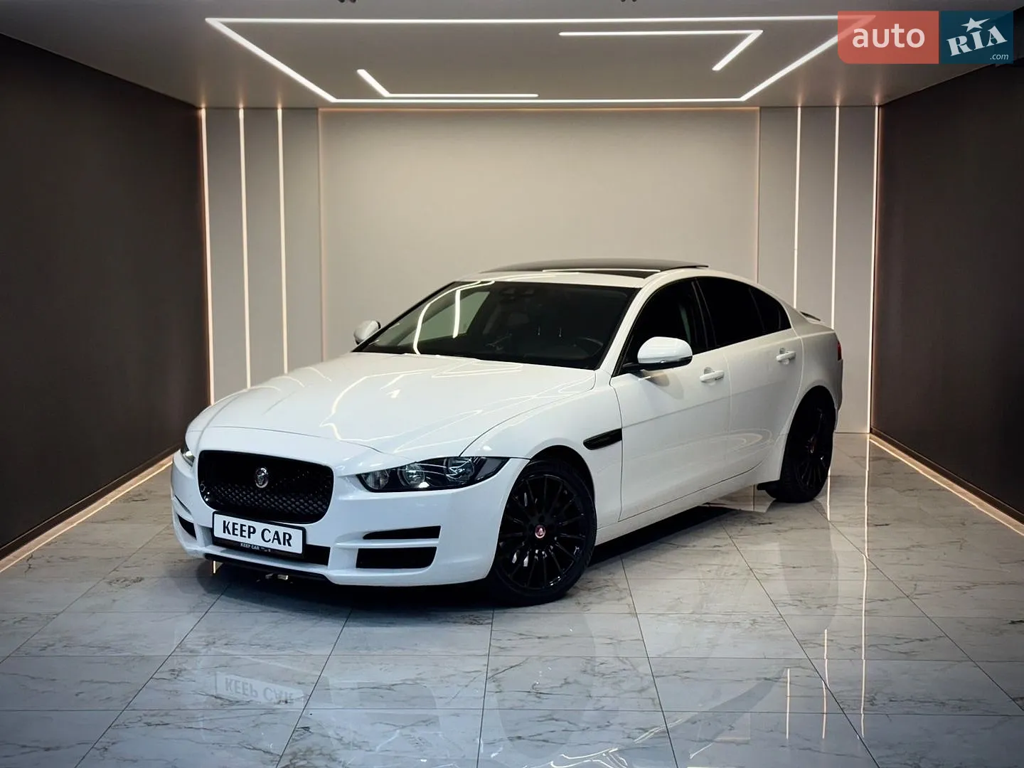Jaguar XE, 2019