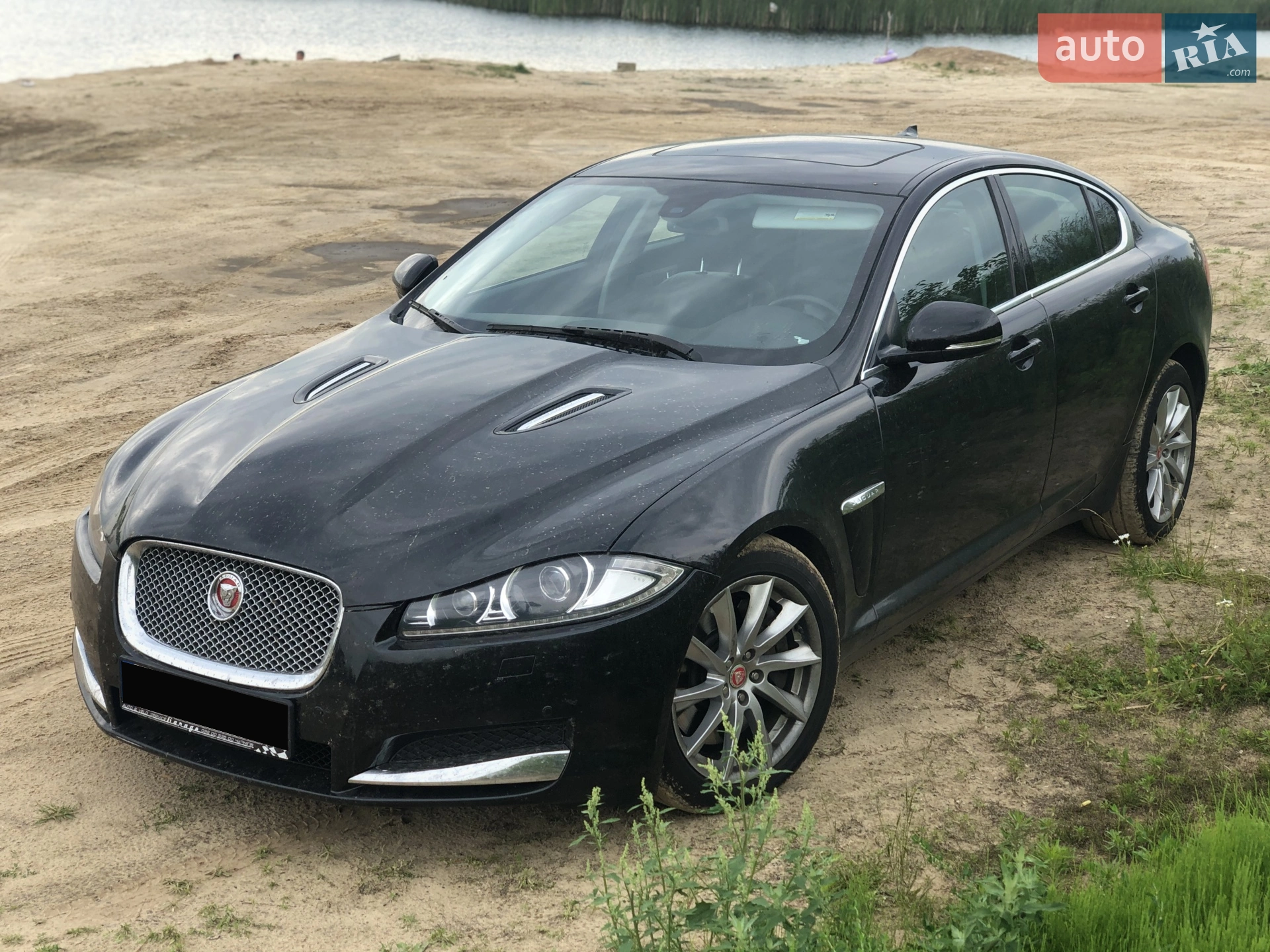 Jaguar XF, 2013