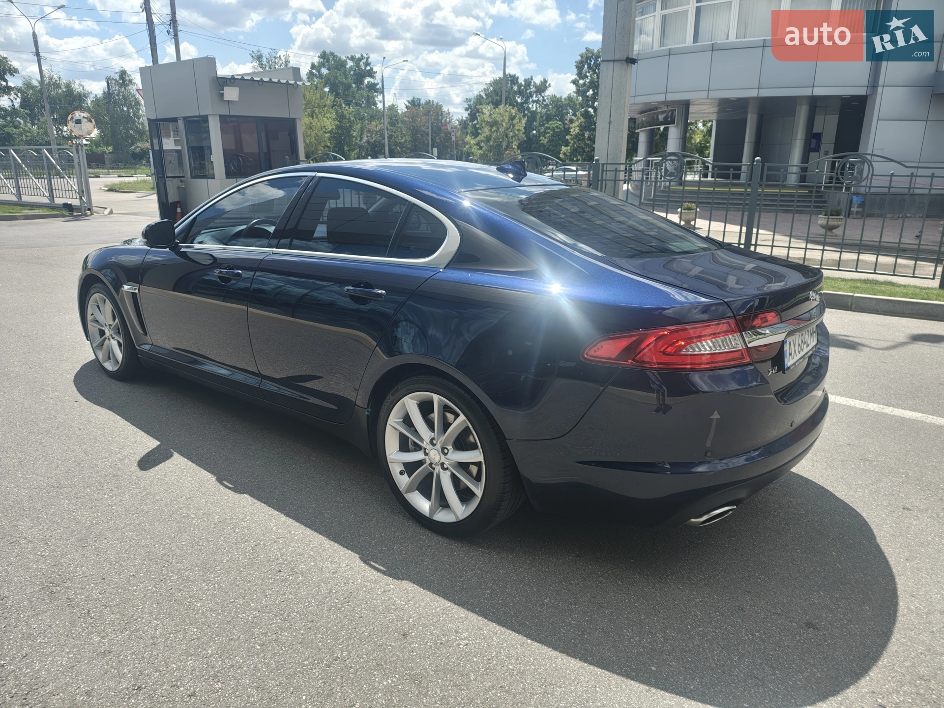 Jaguar XF, 2015