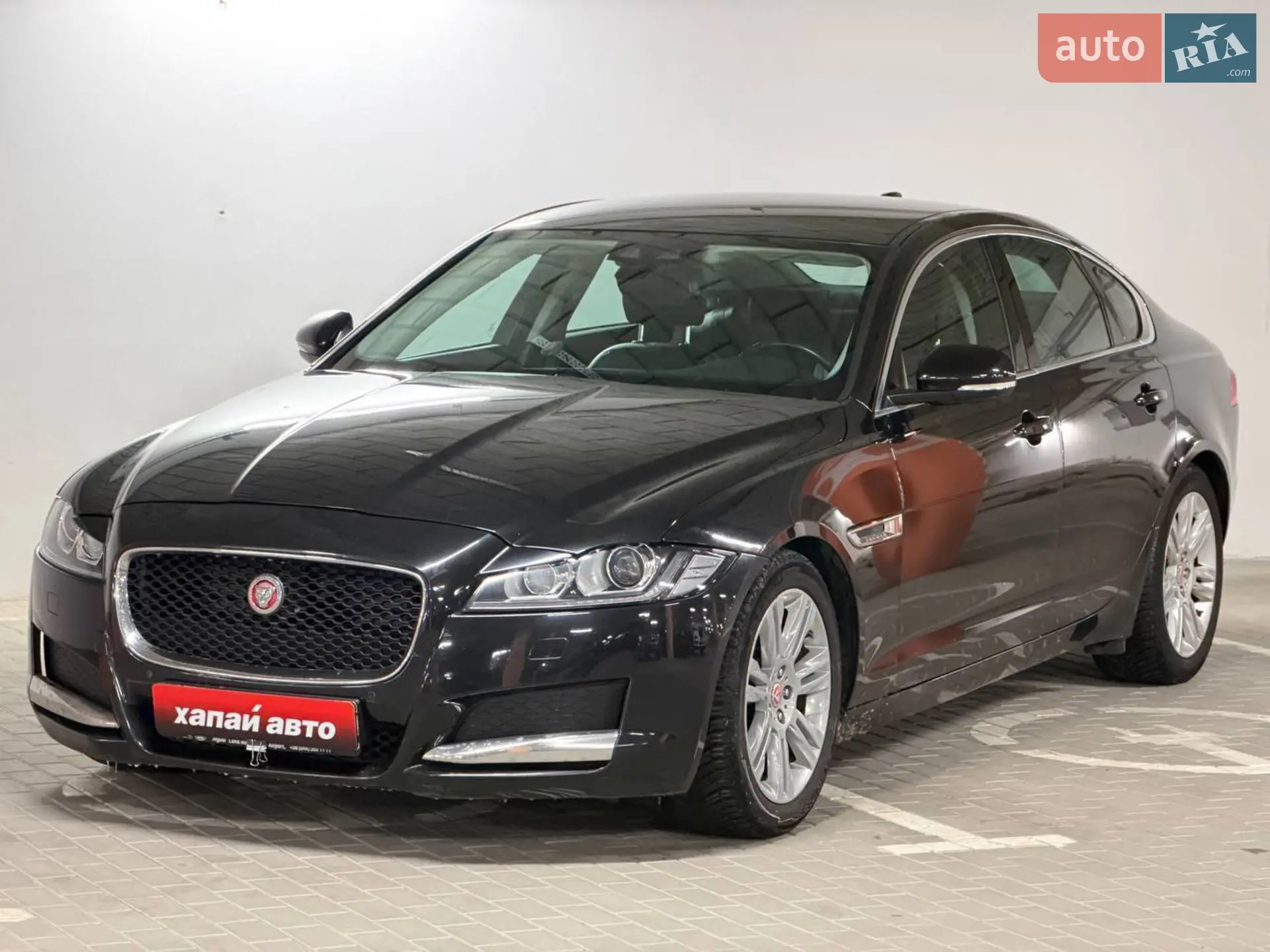 Jaguar XF, 2016