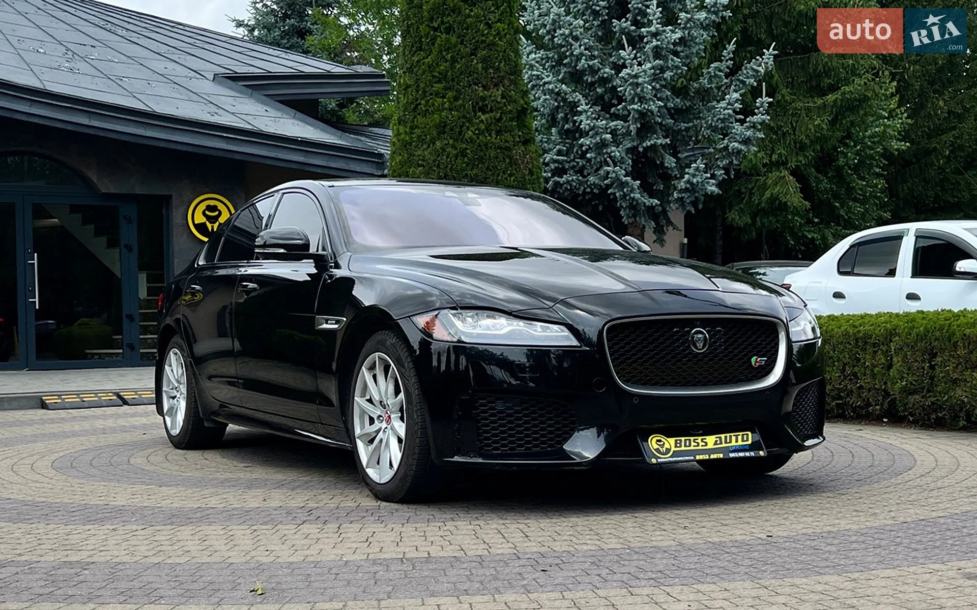 Jaguar XF, 2016
