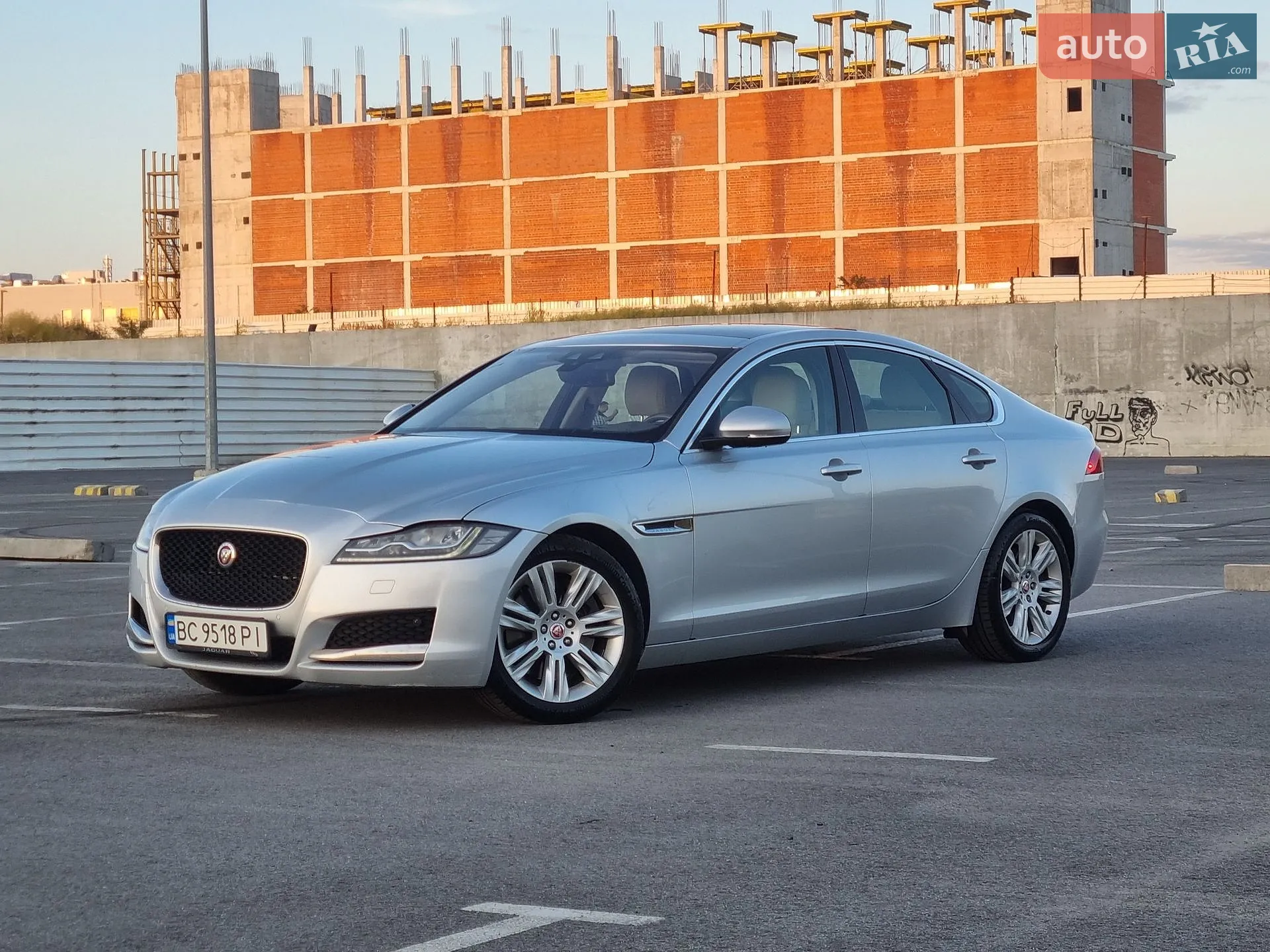 Jaguar XF, 2016